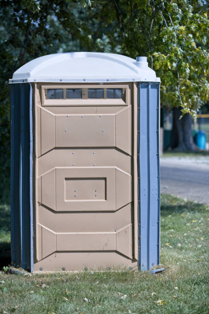 Best Portable restroom trailer rental  in Tecumseh, MI