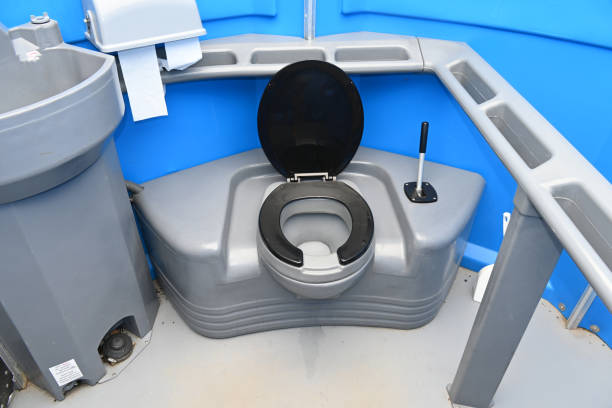Best High-end porta potty rental  in Tecumseh, MI