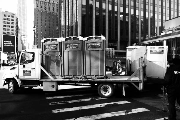 Best Emergency porta potty rental  in Tecumseh, MI